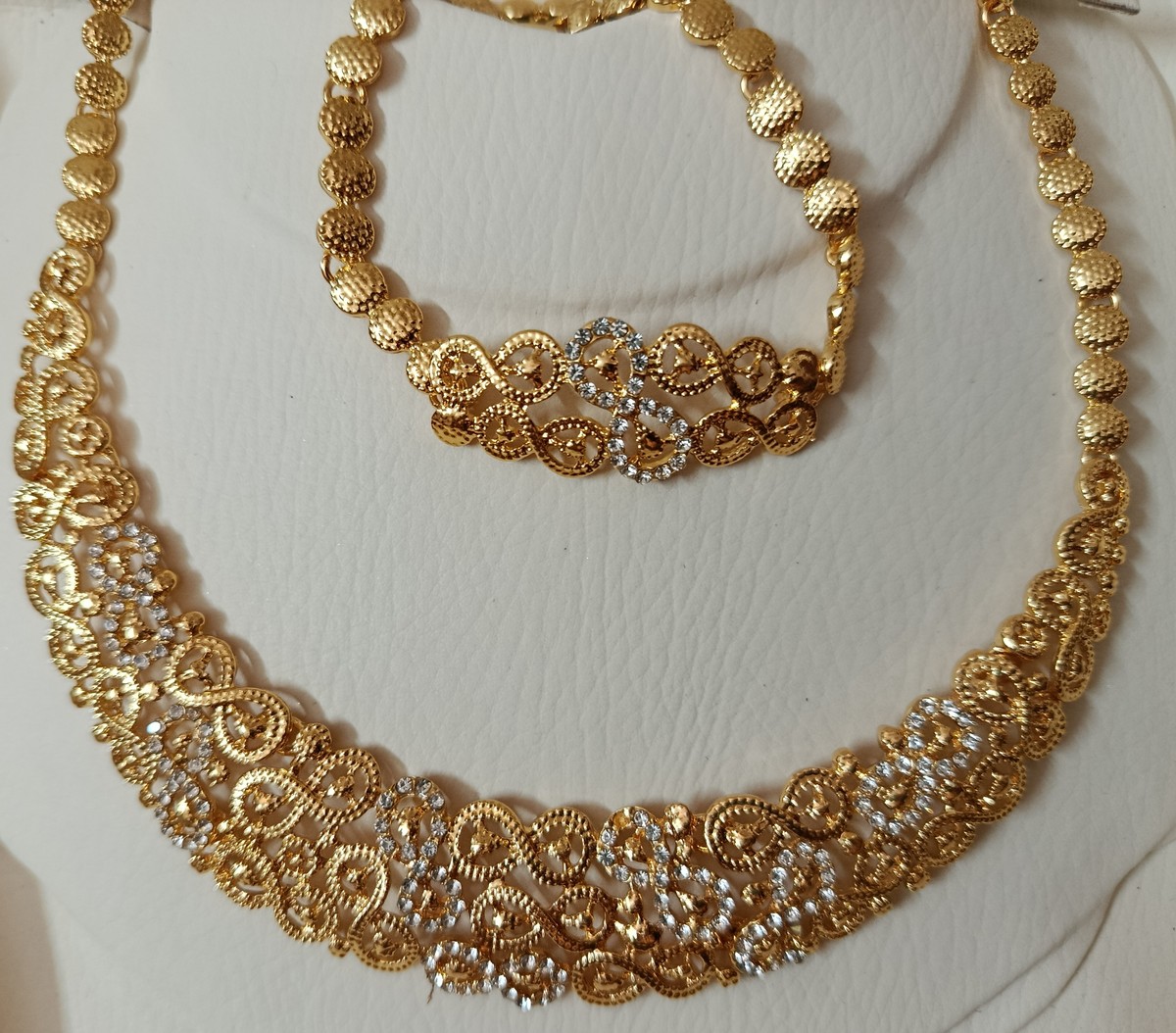 Regal Filigree Set