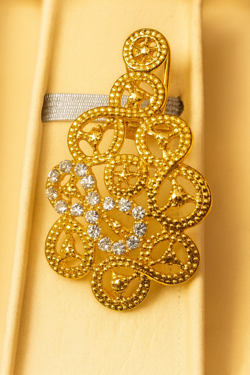 Regal Filigree Set